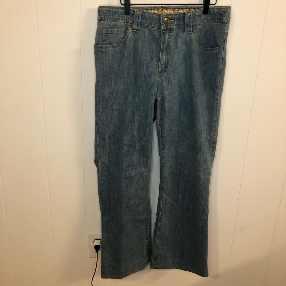bill blass Jeanswear Vintage Bejeweled Light Blue Wide Leg Jeans Size 12